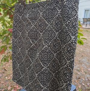 VanHeusen-Studio Size Reg 14 Color Black & Cream